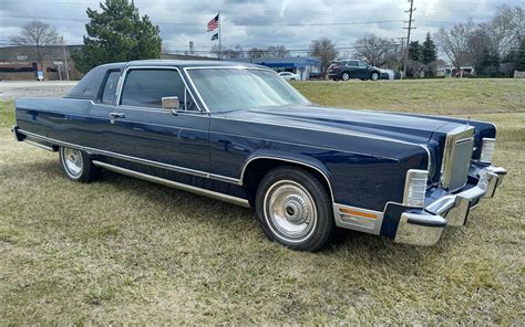 052622 – 1977 Lincoln Continental Town Coupe – 1 | Barn Finds