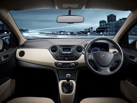 2014 Hyundai Xcent Interior Dashboard - CarBlogIndia