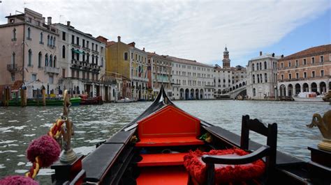 VENICE, ITALY! PART 1 OF 2 (GONDOLA RIDE, GRAND CANAL BOAT RIDE, ST MARK'S SQUARE) - YouTube