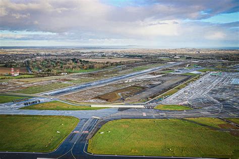 Dublin Airport New Runway - Tracey Concrete