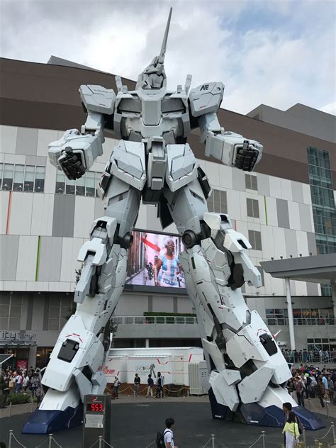 Gundam statue in Odaiba Tokyo | Odaiba tokyo, Tokyo, Japan