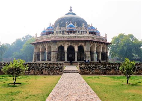 Isa Khan Tomb Delhi, History, Facts, Timings, Entry Fee, Images