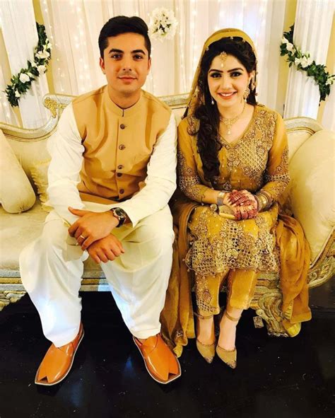 Sinf e Ahaan actor Junaid Jamshed marries journalist Shajiaa Niazi, check their ravishing ...