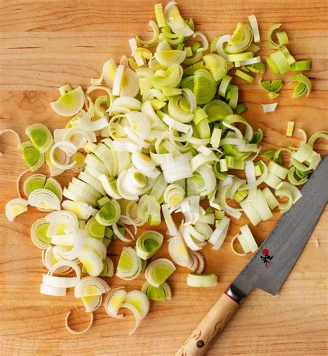 What are Leeks? (And How to Cook Them) Recipe - Love and Lemons