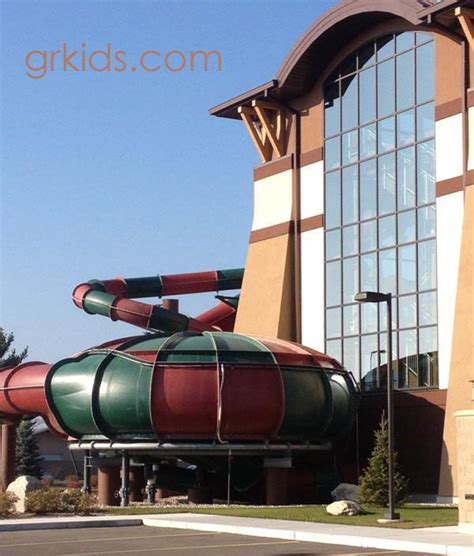 15+ Thrilling Indoor Water Parks in Michigan & The Best Waterpark Hotels - grkids.com | Indoor ...