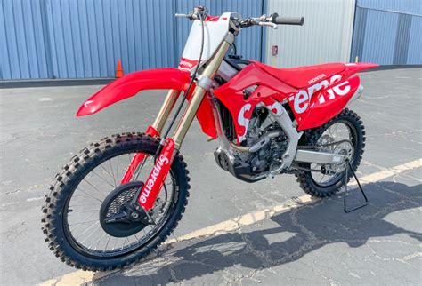 2020 Supreme x Honda CRF250R – Iconic Motorbike Auctions