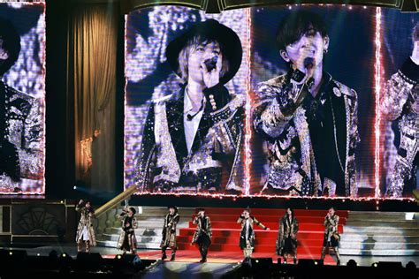 「Hey! Say! JUMP LIVE TOUR 2022 FILMUSIC!」『音楽×映画』をテーマにした今回の衣装は？ – 装苑ONLINE