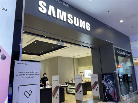 Samsung Concept Store - Plaza Low Yat