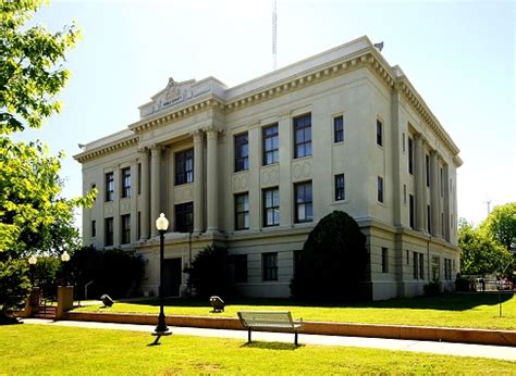 Noble County Courthouse Stock Photo - Download Image Now - iStock