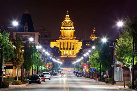 Iowa State Capitol at Night – Capital Crossroads