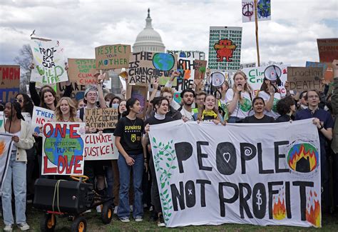 Youth climate strike sees crowds in 750 cities around the world | Grist