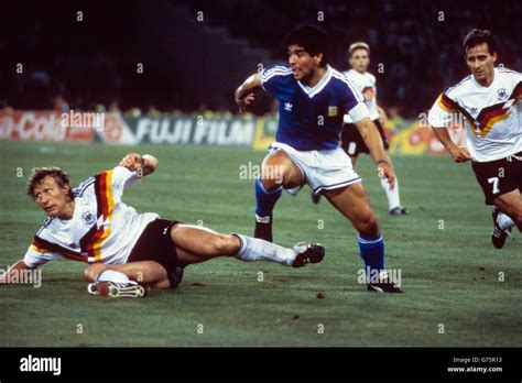 Soccer - 1990 FIFA World Cup - Final - West Germany v Argentina Stock Photo: 107692623 - Alamy