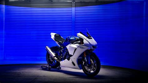 Yamaha Debuts a Track-Only R1 for 2023 - webBikeWorld