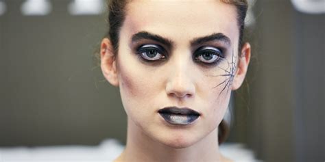 Get Ready to Spook Out with these Eye-Catching Halloween Face Make Up Ideas