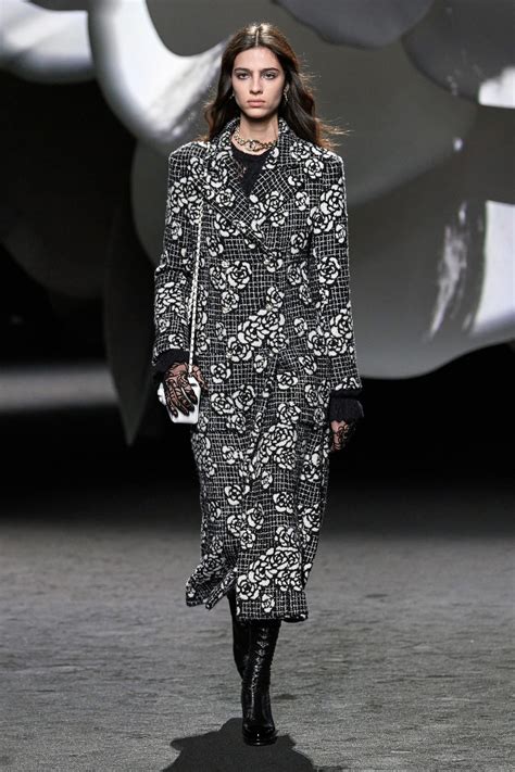 Chanel News, Collections, Fashion Shows, Fashion Week Reviews, and More | Vogue