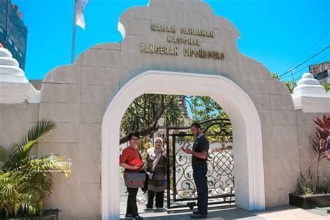 Makam Pangeran Diponegoro | Jalan-Jalan Terus!