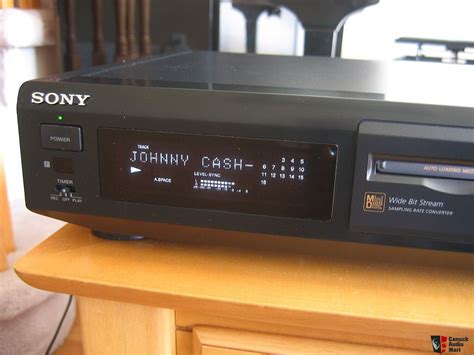 SONY MDS-JE510 MINIDISC PLAYER Photo #185462 - Canuck Audio Mart