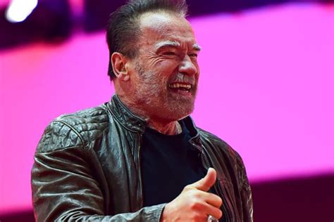 Arnold Schwarzenegger participa do festival Tudum. Fotos! - OFuxico