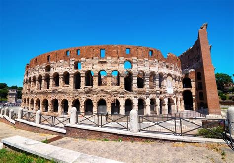 Premium Photo | View of the coliseum in the afternoon