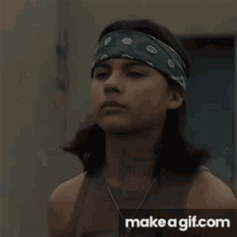 Robin Arellano GIF - Robin Arellano - Discover & Share GIFs