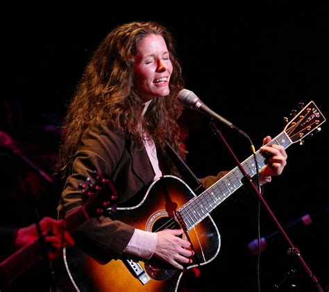 Edie Brickell & New Bohemians Set For Poughkeepsie Gig