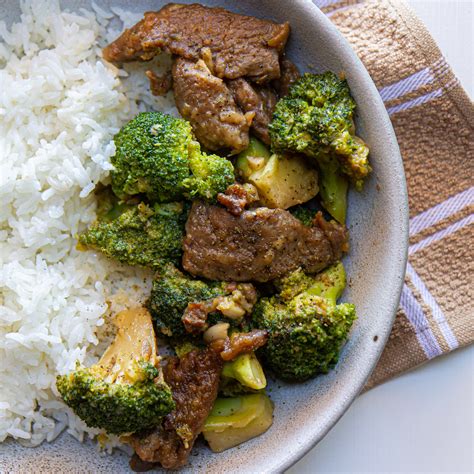 Beef and Broccoli Stir Fry (Thit Bo Xao Bong Cai Xanh) — Vicky Pham