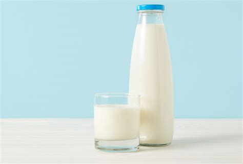 What Are the 10 Health Benefits of Drinking Milk?