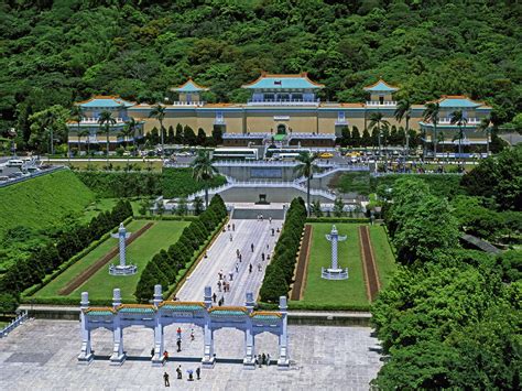 Exploring Taipei's National Palace Museum | Sponsored | Smithsonian Magazine