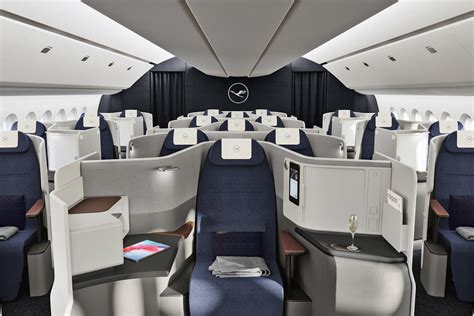 Lufthansa First Class Suites | Uncrate