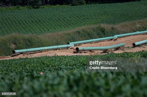 Energy Transfer Pipeline Photos and Premium High Res Pictures - Getty ...