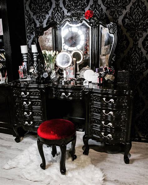 Pin by Risha Hernandez on GOTHS|VAMPS|STEAMPUNK | Gothic home decor, Gothic interior, Gothic bedroom