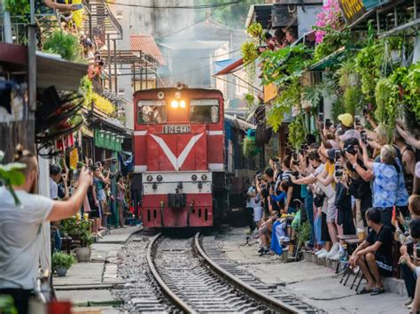 Hanoi Train Street - 2024 Detailed Guide For Indian Tourists