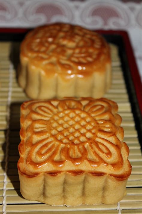 Love to cook and cook to be loved: Traditional baked mooncake