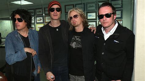 Tragic Details About Stone Temple Pilots' Scott Weiland