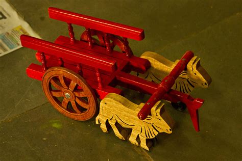 From Artisans’ Hands: Admiring the Skillful Sawantwadi Wooden Toys of Maharashtra – The Cultural ...