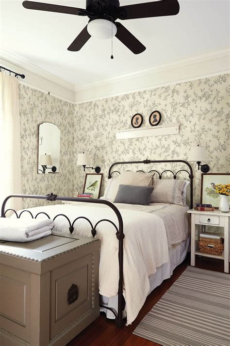 30 Best French Country Bedroom Decor and Design Ideas for 2020