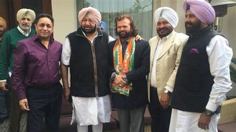 Sufi singer Hans Raj Hans joins Congress | India Forums