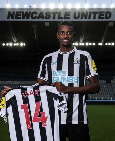 Newcastle United sign Isak from Real Soceidad - BCN