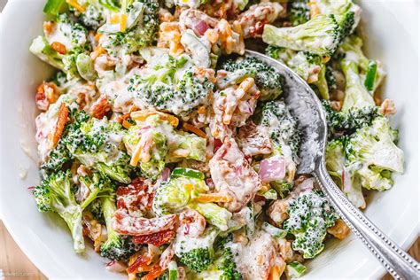 Creamy Broccoli Salad Recipe with Bacon – Broccoli Salad Recipe — Eatwell101