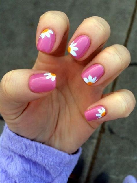 45 Easy Nail Polish Ideas And Designs 2016 | Floral nails, Daisy nail art