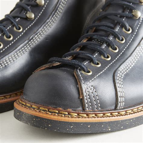 1892 by Thorogood Shoes Roofer Boot 814-6522 Portage Black CXL Cork ...