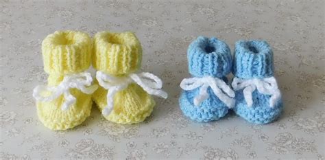 Marianna's Lazy Daisy Days: Lazy Daisy Preemie Baby Booties