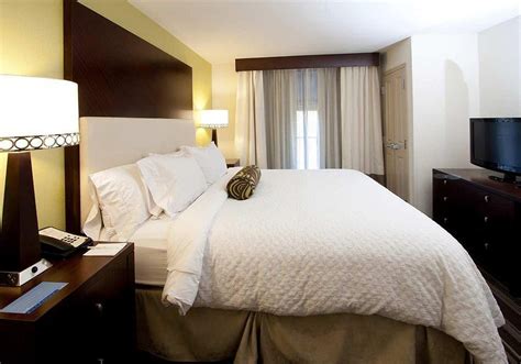 Discount Coupon for Embassy Suites Savannah Airport in Savannah, Georgia - Save Money!