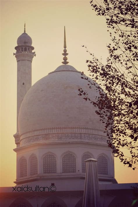 Dargah hazratbal | Jammu and kashmir, Kashmir, Paradise on earth