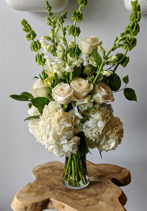 Tall Celebration of Life Arrangement — Fleurs & Events