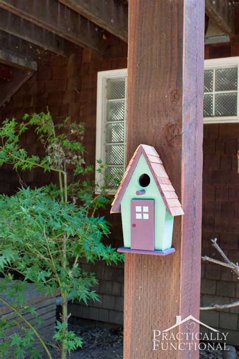 Simple Backyard Decorating Ideas: Paint A Birdhouse!