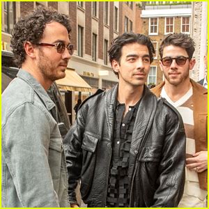 Jonas Brothers Announce Second Yankee Stadium Concert While in London ...