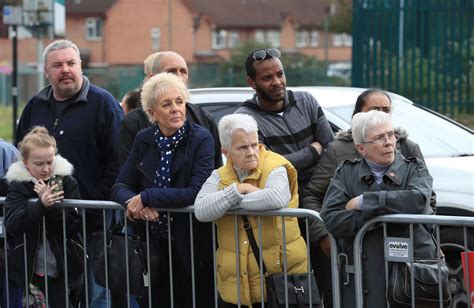 Liz Dawn's funeral - in pictures - Manchester Evening News