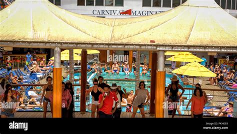 Carnival cruise line deck party hi-res stock photography and images - Alamy