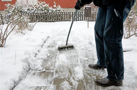 Best Deicer Types and How to Use